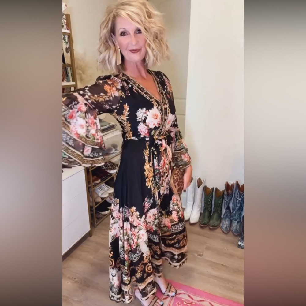 Chic Black Floral Long Sleeve Silk Dress - Picture 3 of 15